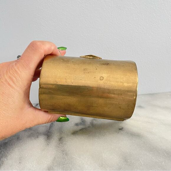 Vintage Small Gold Brass & Cedar Wood Lined Jewelry Box India Trinkets Reliquary - Picture 3 of 9